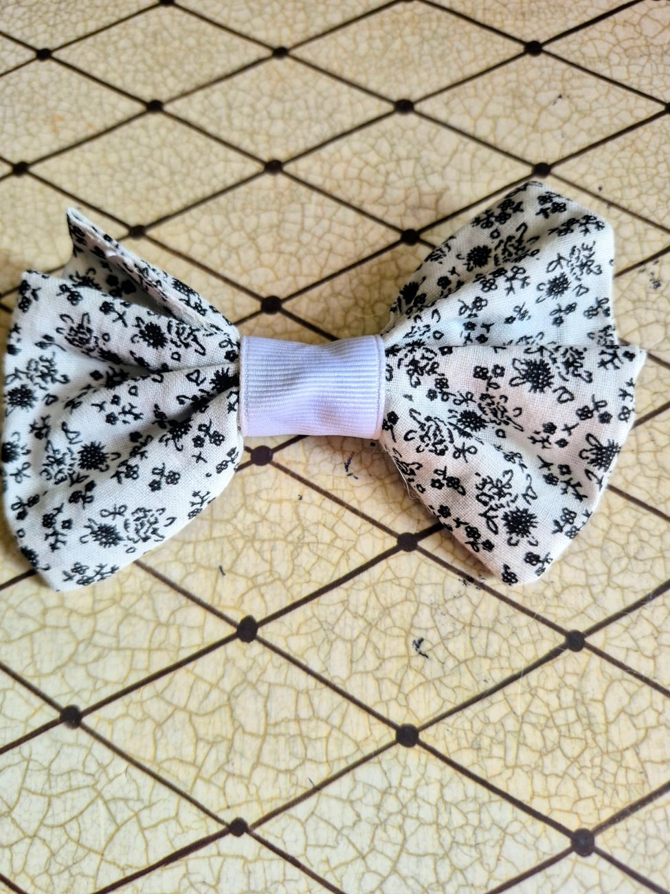 Handmade hair bow clip